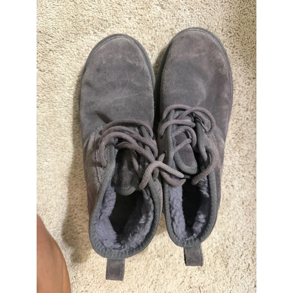 UGG Neumel Grey Suede Lace Up Chukka Boots 1094269 Mens 7 Womens 9